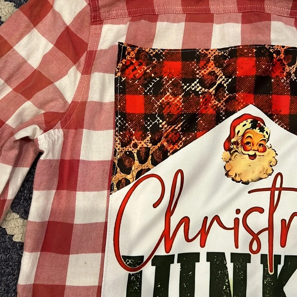 Upcycle flannel xmas bleach button shirt - Picture 6 of 7